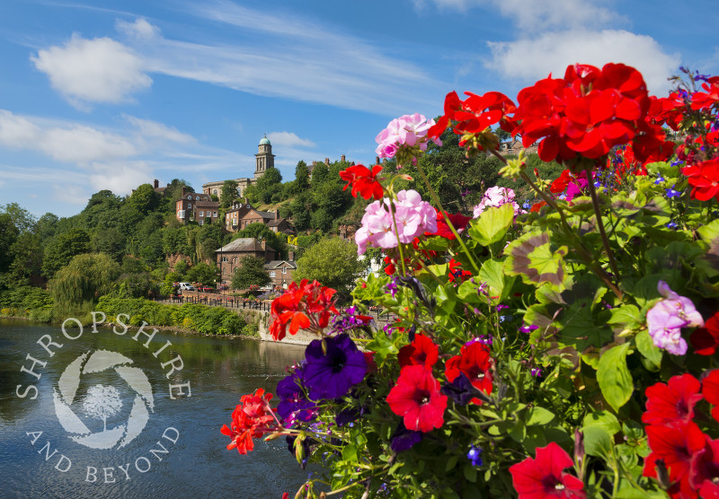 St Mary's Church overlooking the River Severn at Bridgnorth, Shropshire.