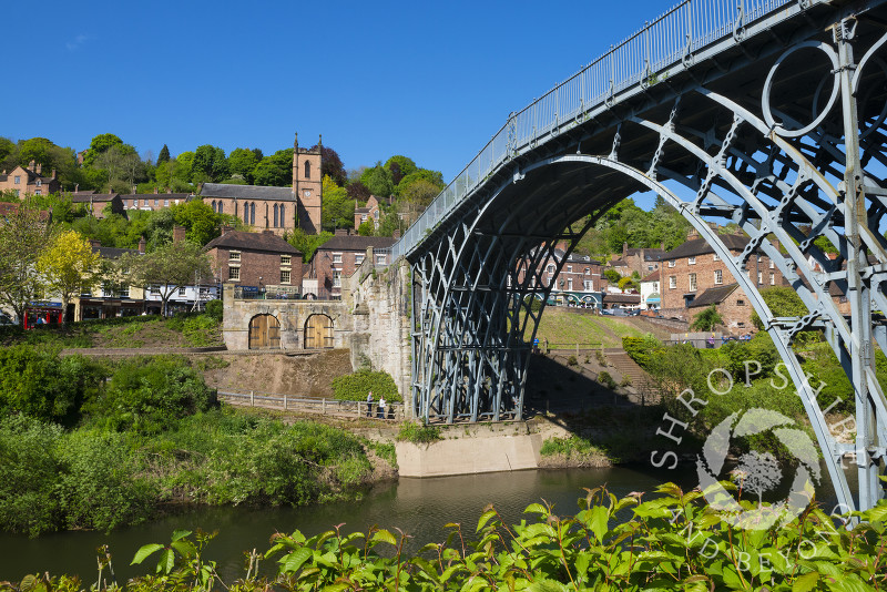 A view of the Iron Bridge spanning the River Severn at Ironbridge, Shropshire.