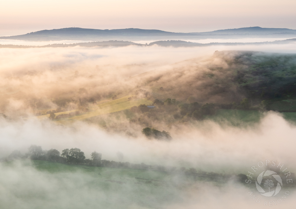 Magical sunrise in the Stretton Hills
