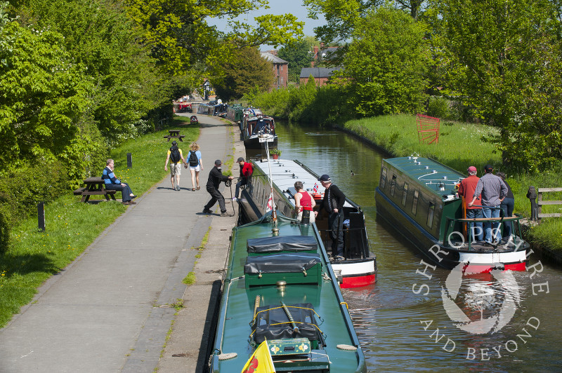 Canal boats on the Llangollen Canal at Ellesmere Wharf, Shropshire, England.