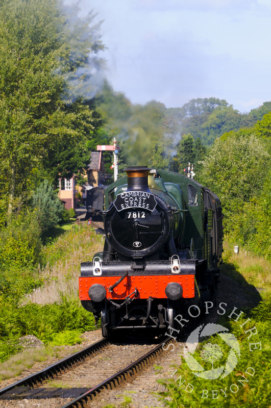 GWR 7800 class steam locomotive Erlestoke Manor pulls out of Hampton Loade Station, Severn Valley Railway, Shropshire, England.