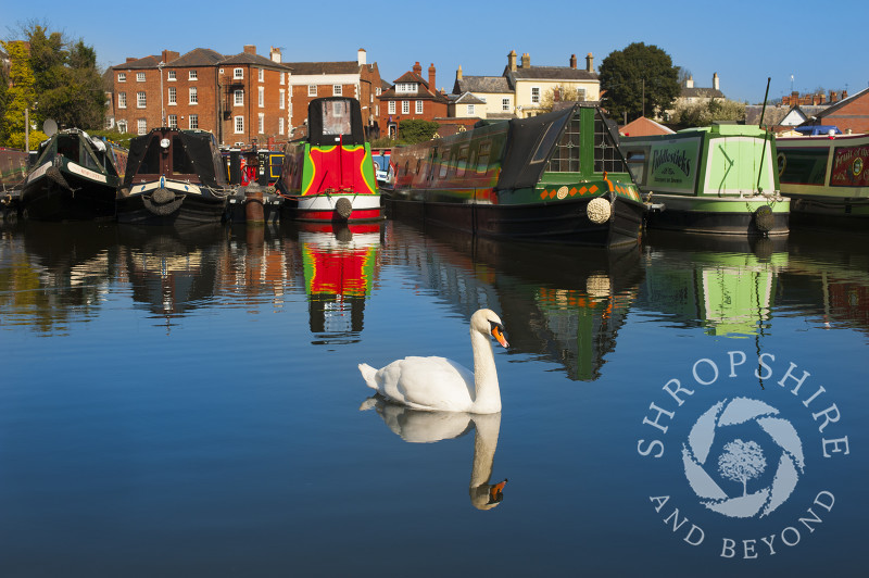 Stourport-on-Seven canal basin, Worcestershire, England.