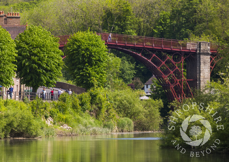 The Iron Bridge, over the River Severn, at Ironbridge, Shropshire.