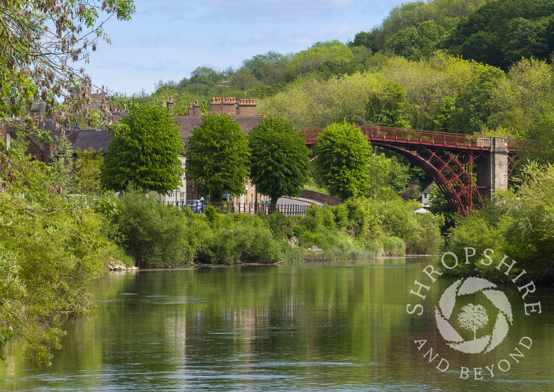 The Iron Bridge, over the River Severn, at Ironbridge, Shropshire.