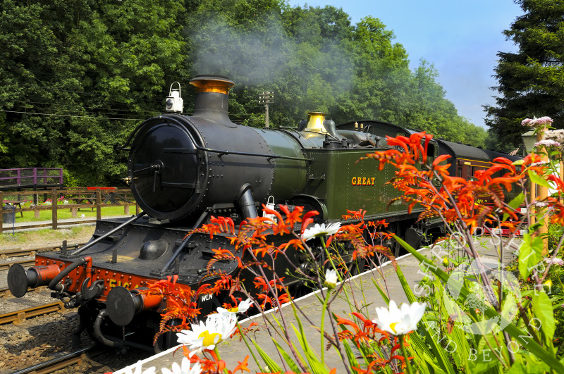 A GWR 5164 Large Prairie steam locomotive pulls into Hampton Loade Station, Severn Valley Railway, Shropshire, England.